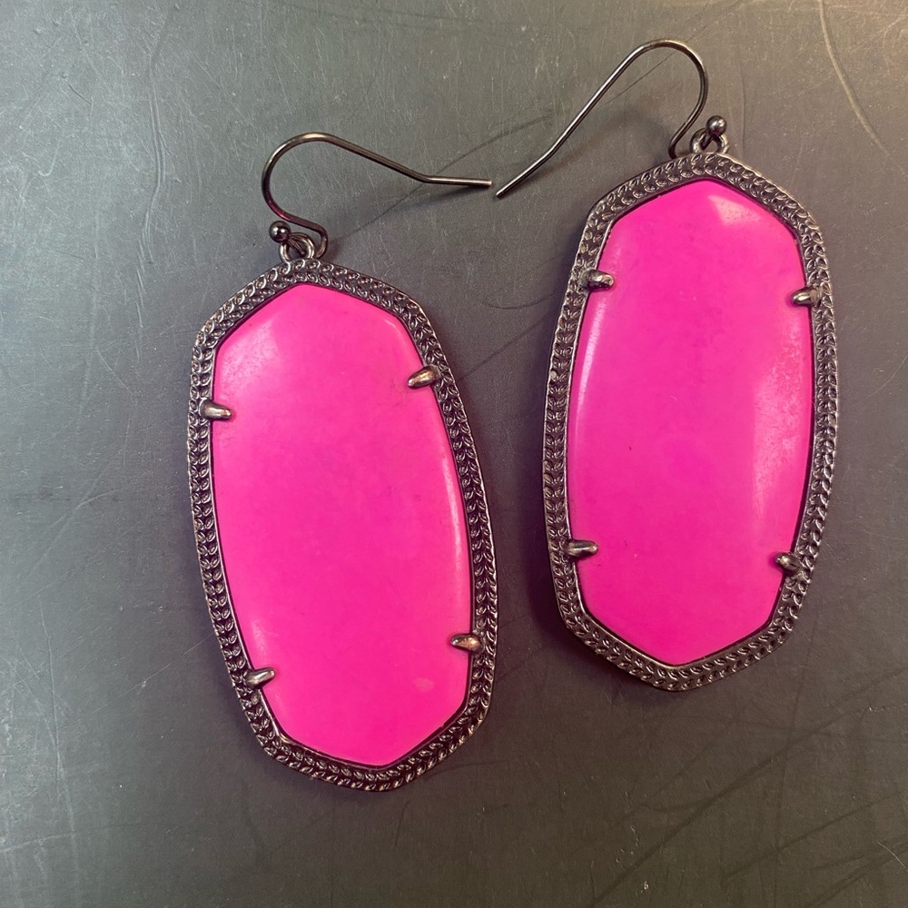 Authenic Kendra Scott earrings